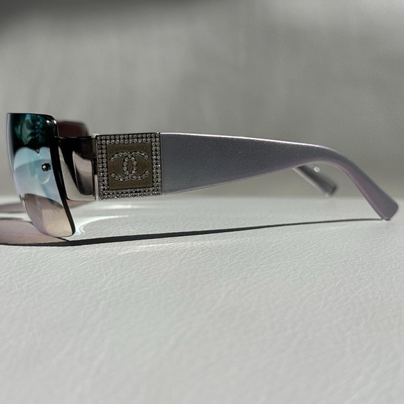 CHANEL Y2K Era 4095-B Sunglasses - Picture 6 of 11